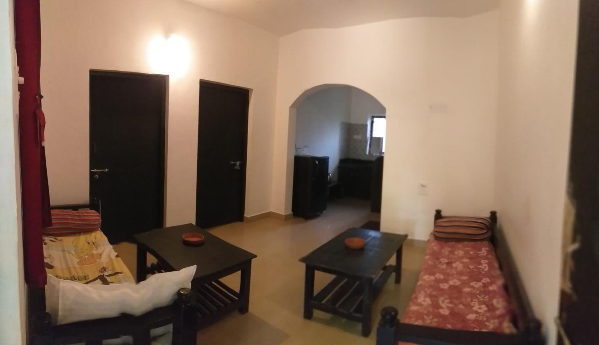 Hotel God'S Gift Morjim Camera foto