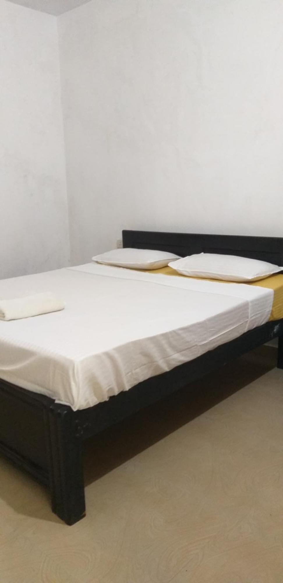 Hotel God'S Gift Morjim Camera foto